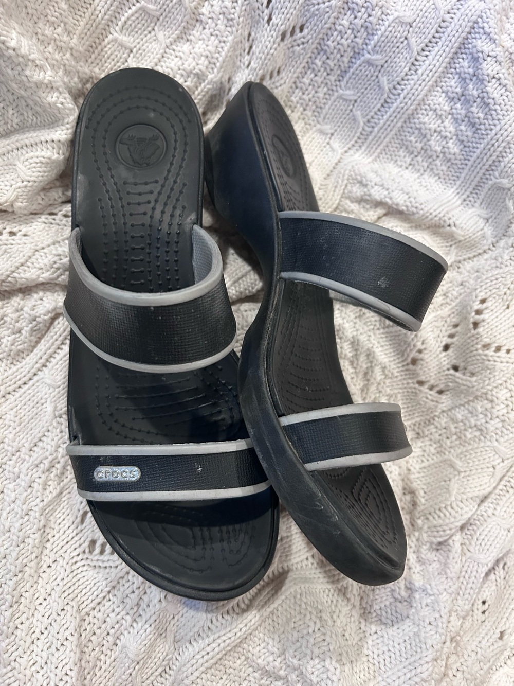 CROCS Madiera Black Slide Sandals with Light Gray Trim sz 10